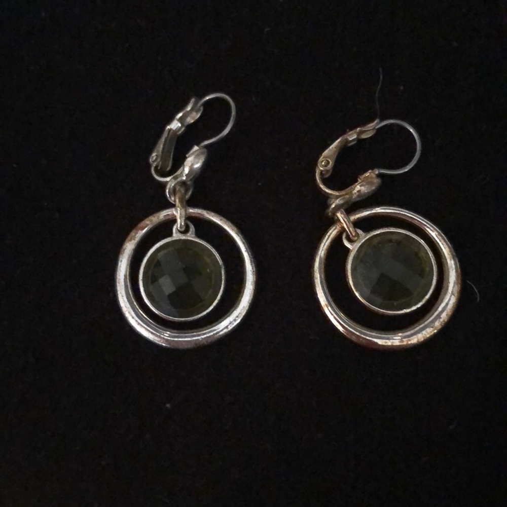 3/$15 Vintage hanging earrings